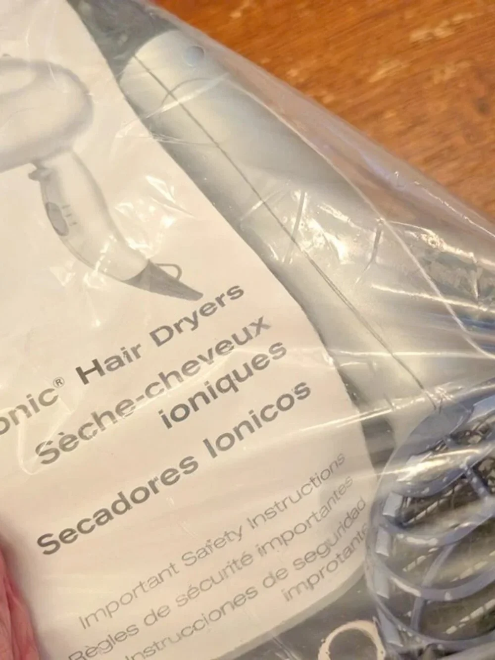 NEW! Revlon 1875 Ionic Techology Hair Dryer with Box
